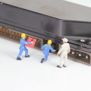 Operating Systems for Wireless Sensor Networks
